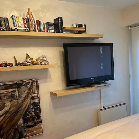 Un Bijou De 120 M 파리